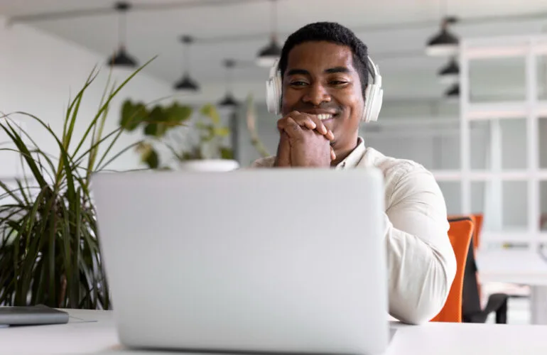 Remote Worker Insights: 7 Best Jobs & Key Challenges 152 Remote Worker Insights: 7 Best Jobs & Key Challenges